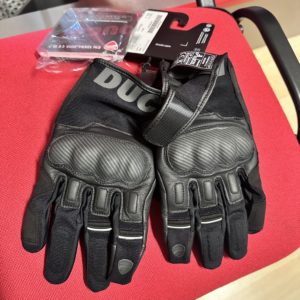 Gants Company C2